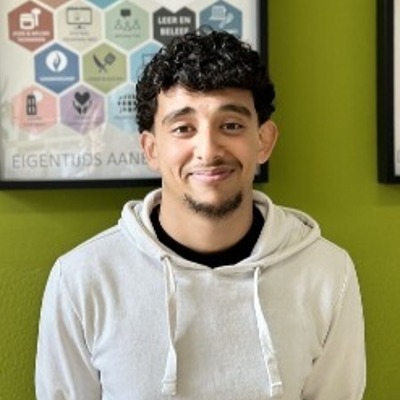 Younes Allali, Cursist Elektrotechnische Installateur 