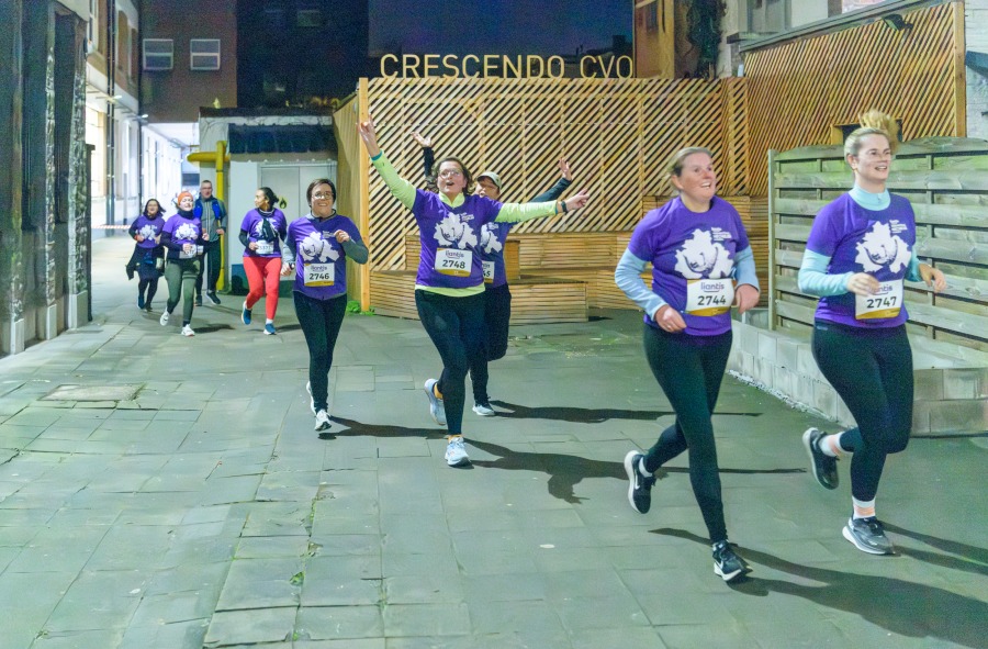 Hardloopwedstrijd door houtateliers van Crescendo CVO
