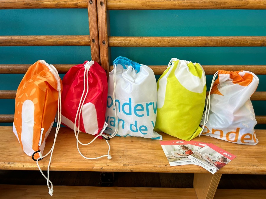 Unieke turnzakjes zorgen voor blije gezichten én meer beweging op school