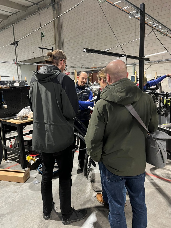 Benieuwd hoe onze opleiding fietstechniek inspeelt op de groeiende vraag naar vakmensen? 