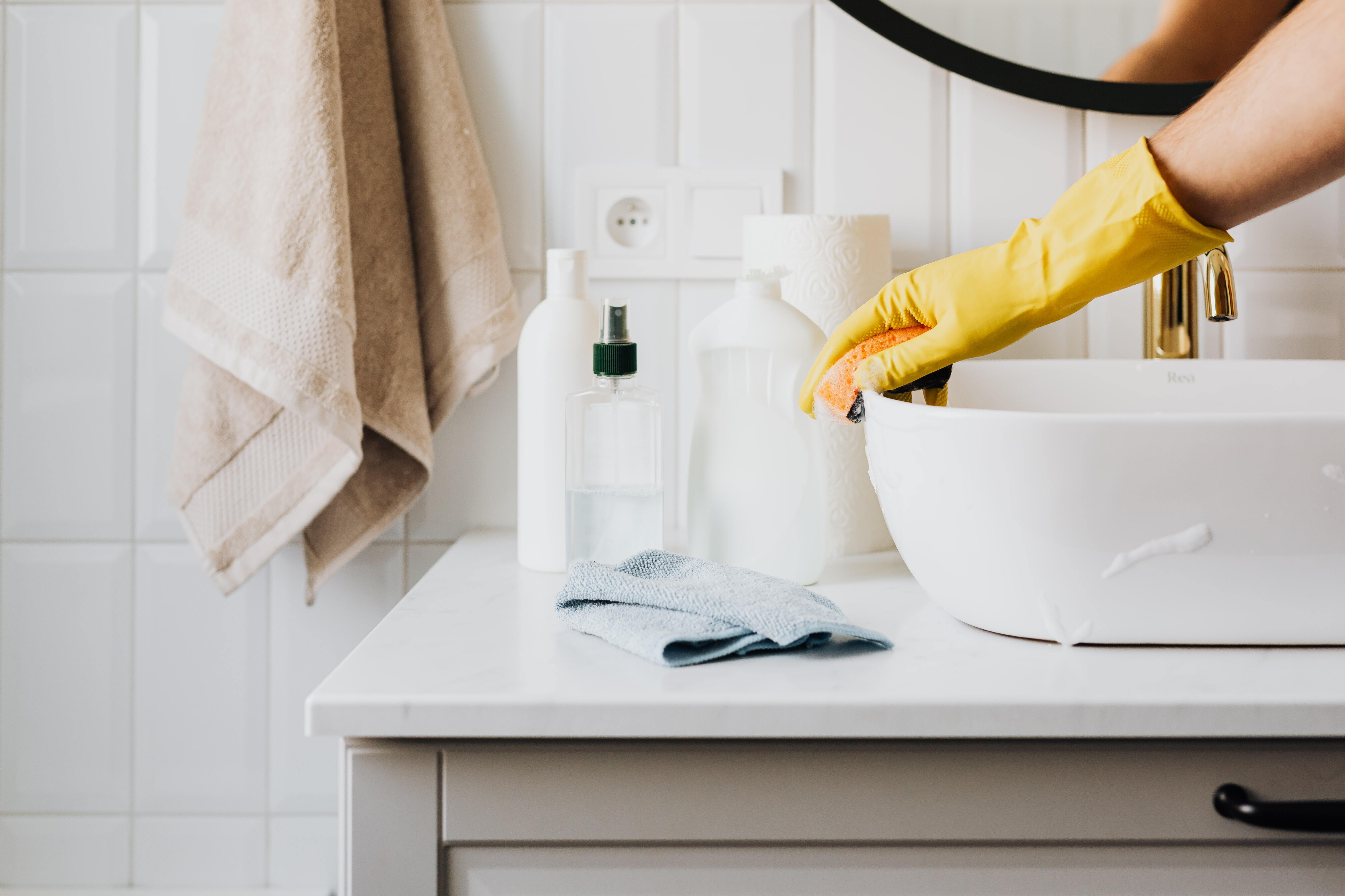 Crescendo CVO leidt samen met Sociaal Huis, Ferm en Ligo huishoudhelden op