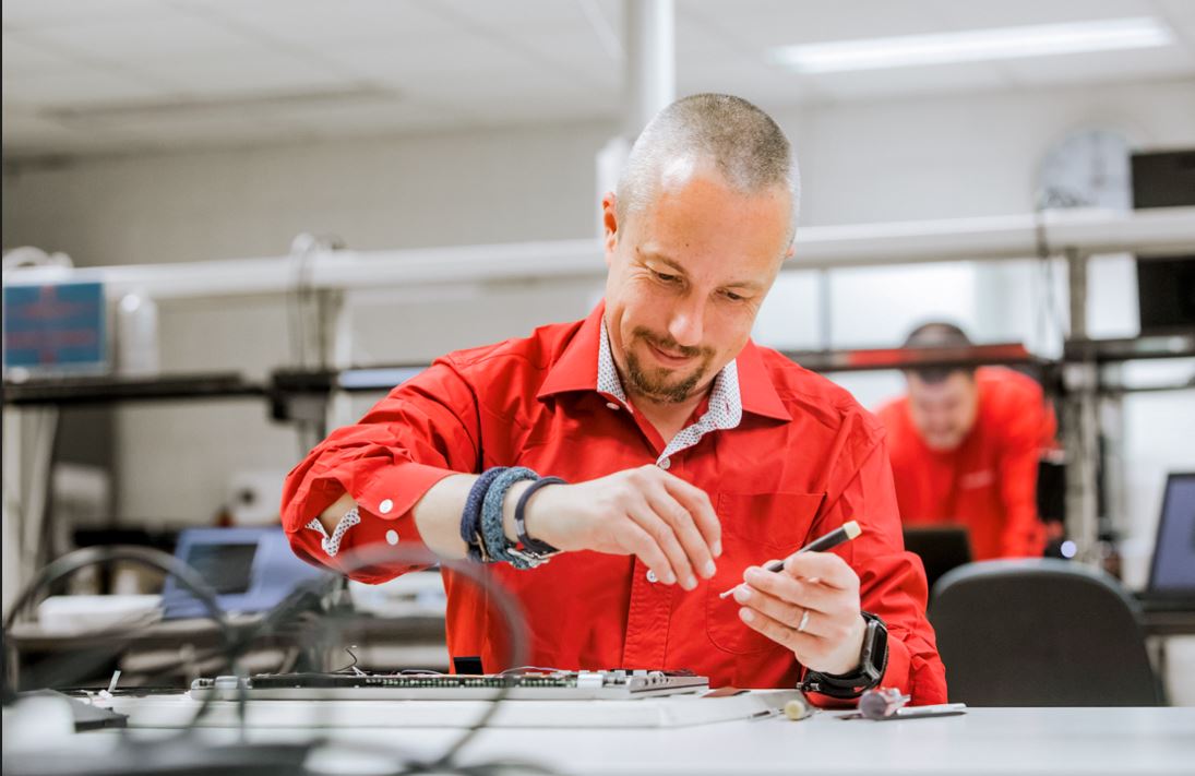 Crescendo CVO en Vanden Borre leiden samen nieuwe generatie techniekers op